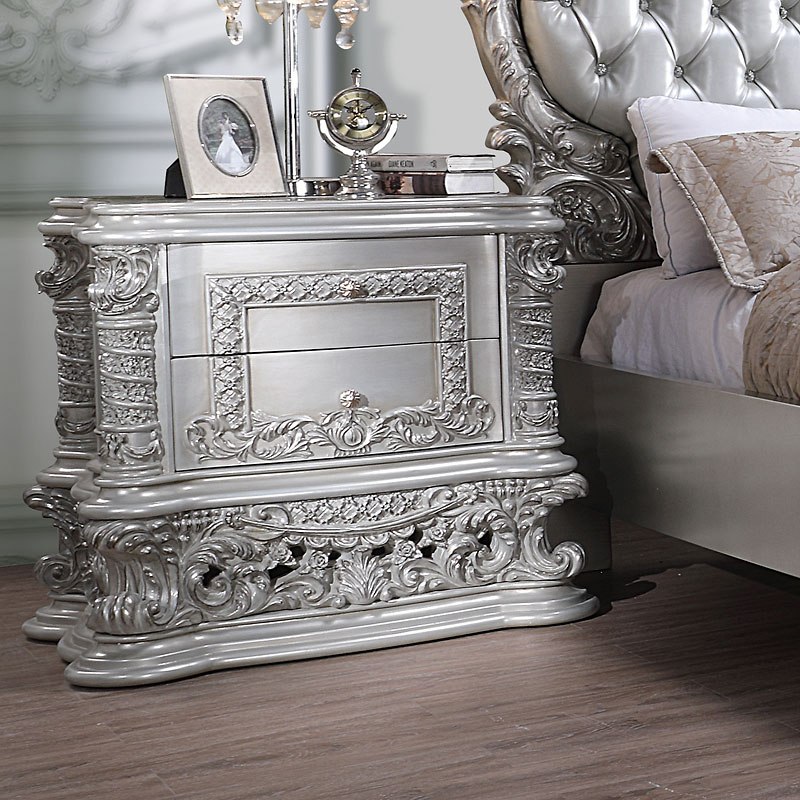 Valkyrie Bedroom Set in Light Gold and Gray
