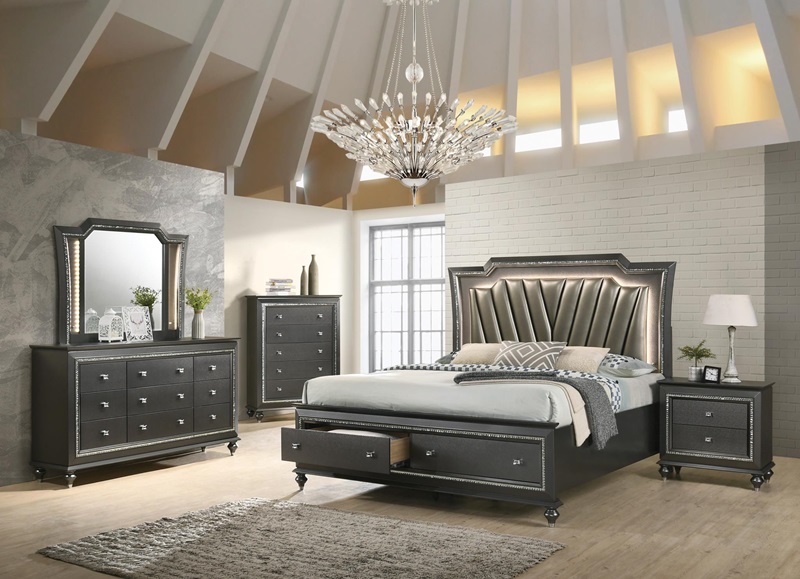 Kaitlyn Bedroom Set in Gray