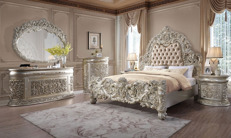 Sorina Bedroom Set in Antique Gold