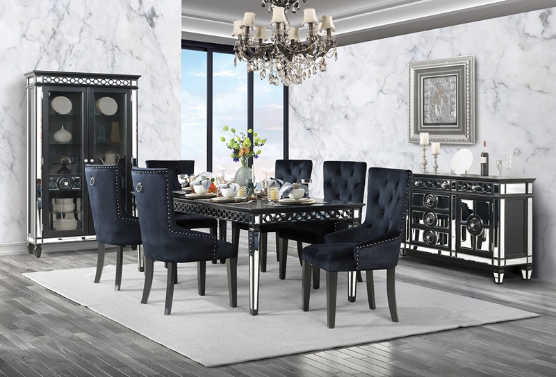 Varian II Dining Room Set in Black