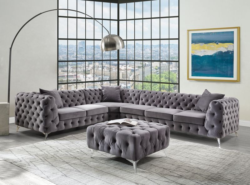 Wugtyx Sectional Sofa in Dark Gray