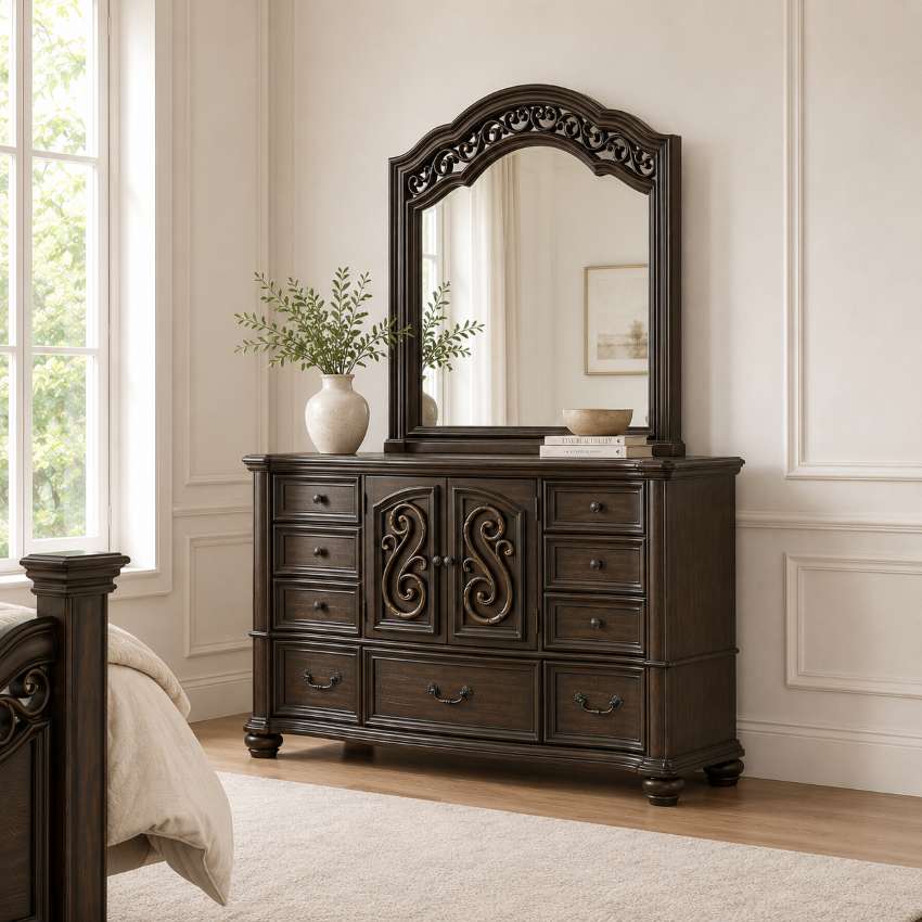 Brunswick Traditional Bedroom Set in Mahogany Finish