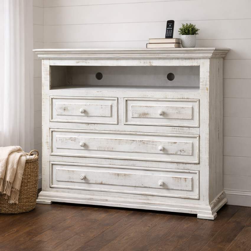 Chalet Farmhouse Style Rustic Bedroom Set in White