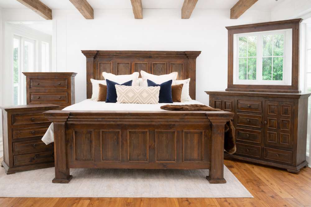 Chalet Lodge Style Rustic Bedroom Set in Brown