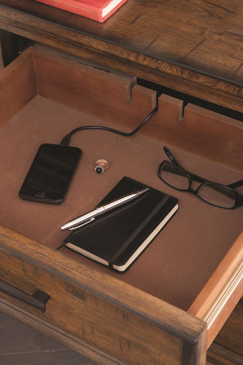 Coaster 203891 Elk Grove Bedroom Set with Sleigh Storage Bed Dallas