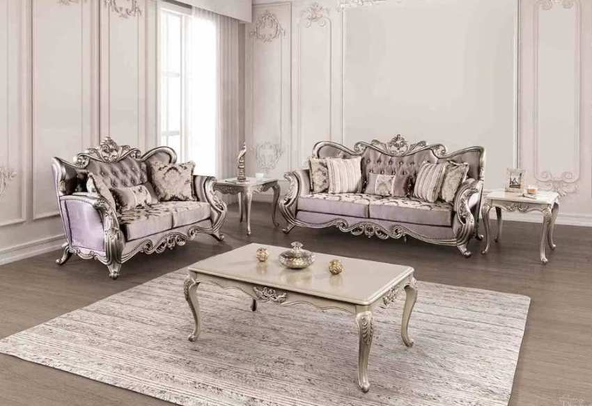 Albacete European Traditional Sofa Set in Purple with Champagne Trim Albacete European Traditional Sofa Set in Purple with Champagne Trim