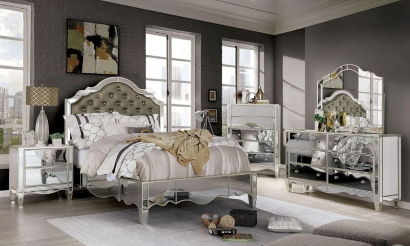 Eliora Bedroom Set in Mirrored Silver