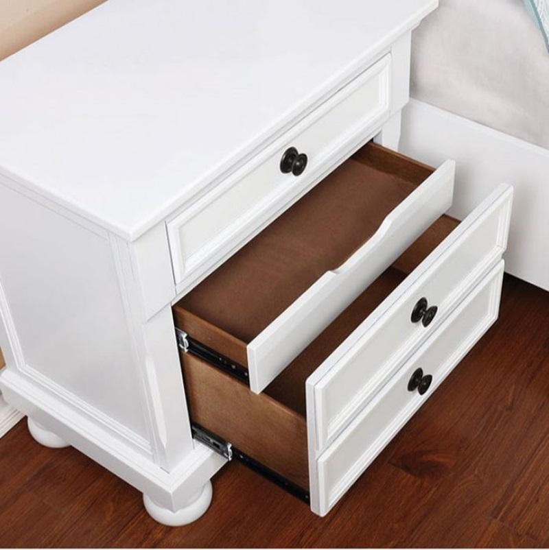 Castor Bedroom Set in White with Storage Drawers
