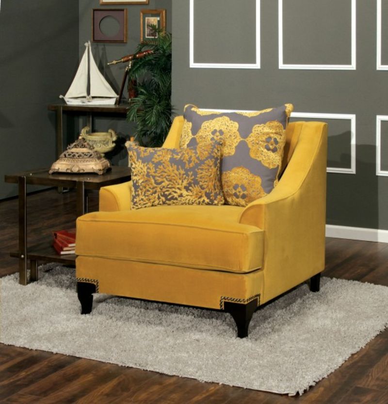Viscontti Living Room Set in Gold