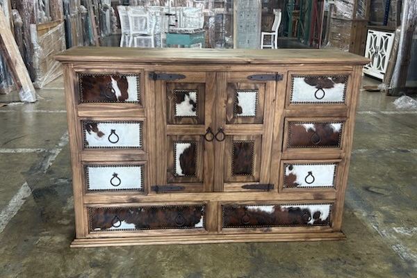 Custom King 5-Piece Mansion Rustic Bedroom Set with Cowhide