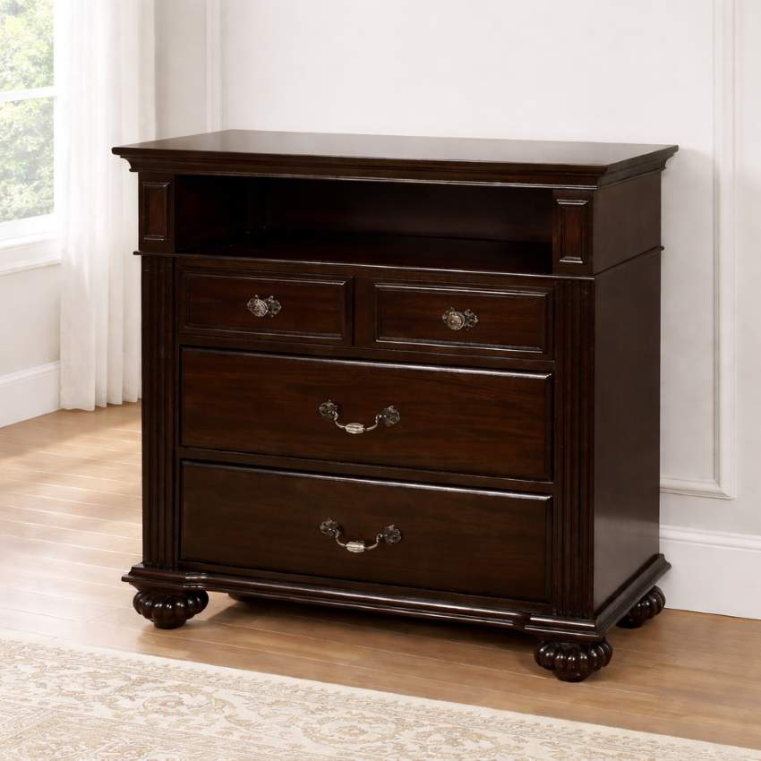 Syracuse Traditional Dark Walnut Bedroom Set with Bold Post Bed